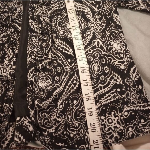 Kim Rodgers waist length Lenin blazer - Picture 5 of 8